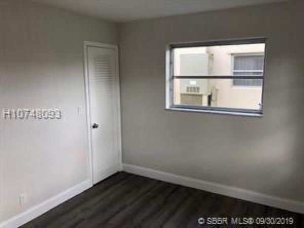 Tamarac Lakes South, 2939 NW 48th St, Tamarac, Florida 33309, image 1