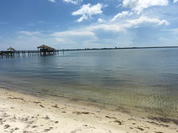 Fort Pierce Residential, 1611 S Indian River Dr, Fort Pierce, Florida 34950, image 1