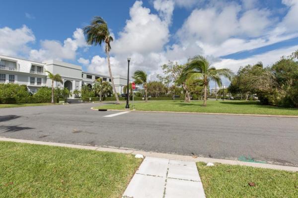Chateau Chaumont Of Ibis Isle, 2180 Ibis Isle Rd #0020, Palm Beach, Florida 33480, image 2