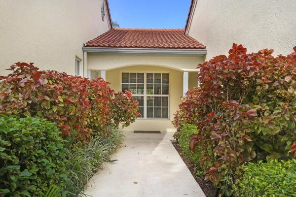 Las Casitas, 2239 Las Brisas Ct, Wellington, Florida 33414, image 2