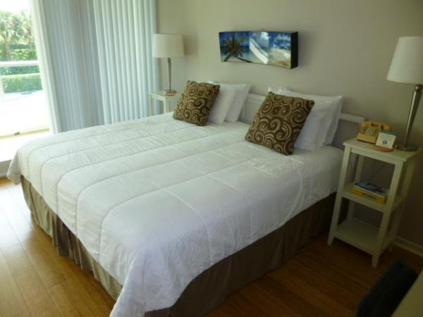 The Ambassador Palm Beach Hotel & Residences, 2730 S Ocean Blvd #716, Palm Beach, Florida 33480, image 3