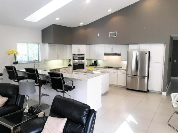 Colonnade At Glen Oaks, 4801 NW 25th Way, Boca Raton, Florida 33434, image 3