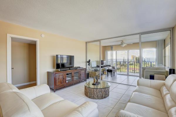 Lake Harbour Towers East, 801 Lake Shore Dr #719, Lake Park, Florida 33403, image 1