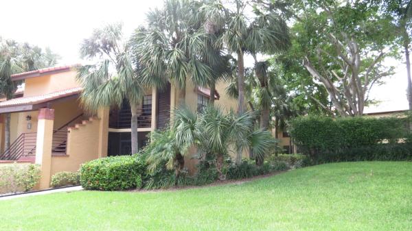 Aspen Glen At Indian Spring, 6245 Aspen Glen Ln, Boynton Beach, Florida 33437, image 2