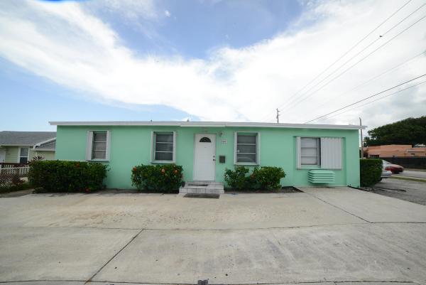 Lakeview Ridge, 860 Green St, West Palm Beach, Florida 33405, image 3