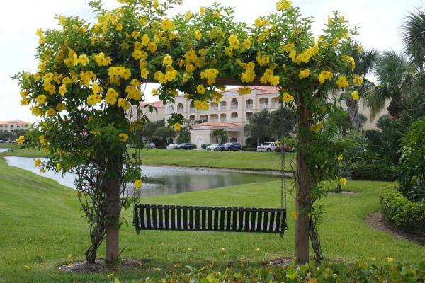 Harbour Isle West, 19 Harbour Isle Dr #104, Fort Pierce, Florida 34949, image 2