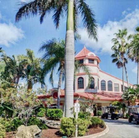 The Lexington Club, 7628 Lexington Club Blvd #A, Delray Beach, Florida 33446, image 2