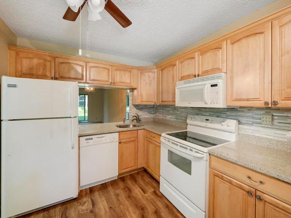 Pond Apple Place 4, 3113 S Carambola Cir #2357, Coconut Creek, Florida 33066, image 1