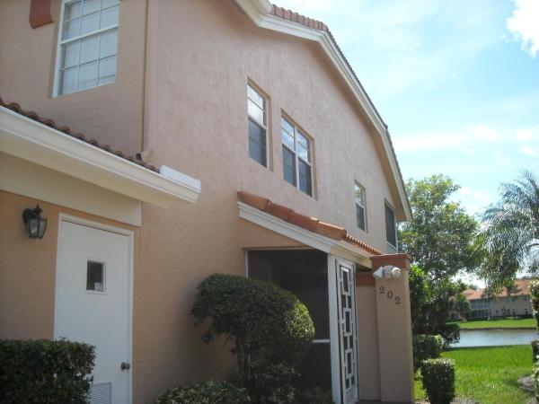 Palm Isles, 9769 Seacrest Cir #202, Boynton Beach, Florida 33437, image 2