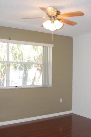 1076 E Jeffery St, Boca Raton, Florida 33487, image 1
