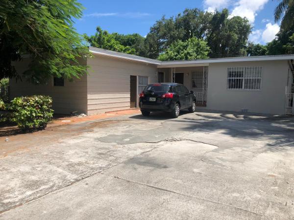 Arch Creek Estates, 1290 NE 149th St, Golden Glades, Florida 33161, image 3