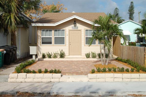 Lake Worth Town, 111A S L St, Lake Worth Beach, Florida 33460, image 1