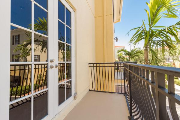 Courtyards Of Lake Worth At College Park, 2502 N Dixie Hwy #3, Lake Worth Beach, Florida 33460, image 1