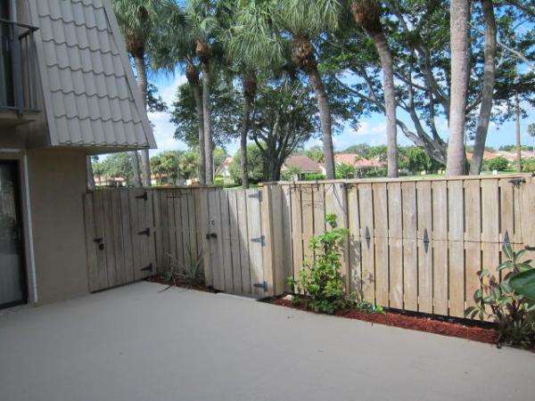 Village Of Sandalwood Lakes South, 5623 56th Way, West Palm Beach, Florida 33409, image 3