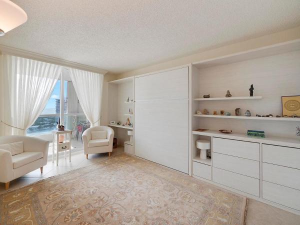 South Tower At The Point, 21055 NE 37th Ave #2810, Aventura, Florida 33180, image 2