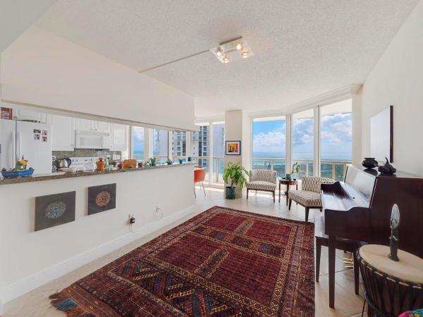 South Tower At The Point, 21055 NE 37th Ave #2810, Aventura, Florida 33180, image 3