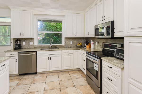 East Shore, 214 Plantation Rd, Palm Beach, Florida 33480, image 2