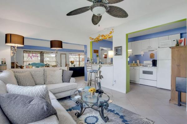 Boca Raton Riviera, 444 NE Wavecrest Way, Boca Raton, Florida 33432, image 2