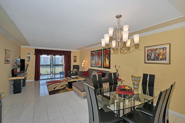 Huntington Lakes 5, 7290 Kinghurst Dr #601, Delray Beach, Florida 33446, image 1
