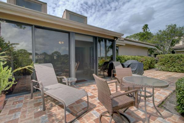 Marseilles Court At The Fountains Country Club, 6876 Fountains Cir, Lake Worth, Florida 33467, image 1