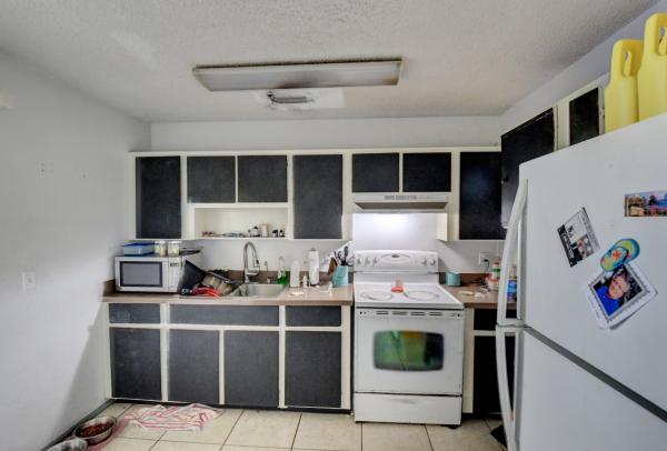 Lake Worth No HOA, 4466 Steven Rd, Lake Worth, Florida 33461, image 2