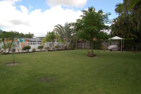 Florida Gardens, 69 Cuyahoga Rd, Lake Worth, Florida 33467, image 1