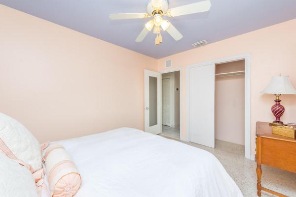 Gruber Carlberg, 242 9th St, West Palm Beach, Florida 33401, image 2