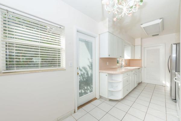Gruber Carlberg, 242 9th St, West Palm Beach, Florida 33401, image 1