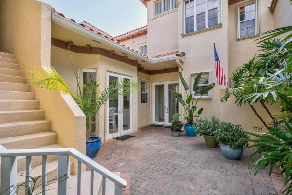 Millings Cay, 745 Harbour Point Dr, North Palm Beach, Florida 33410, image 2