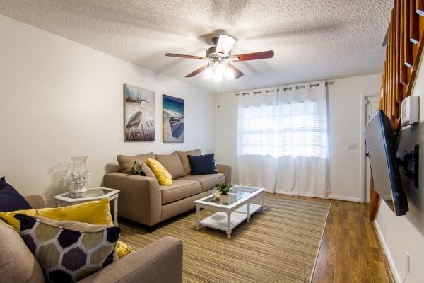 Delray Beach No HOA, 821 NE 8th Ave #B, Delray Beach, Florida 33483, image 1