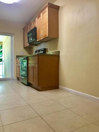 Boca Woods, 2486 N Dixie Hwy, Boca Raton, Florida 33431, image 1