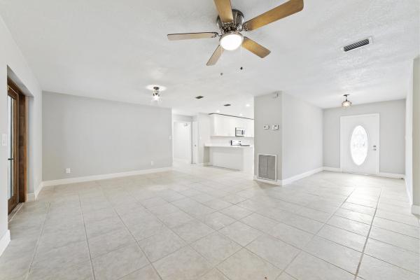 Indian River Estates, 900 Bradley St, Fort Pierce, Florida 34982, image 1