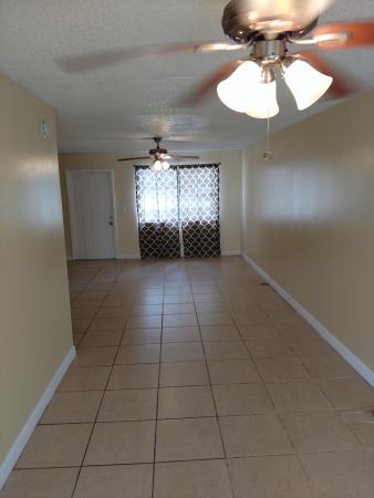 Canalakes, 602 Riverside Dr, Greenacres, Florida 33463, image 2