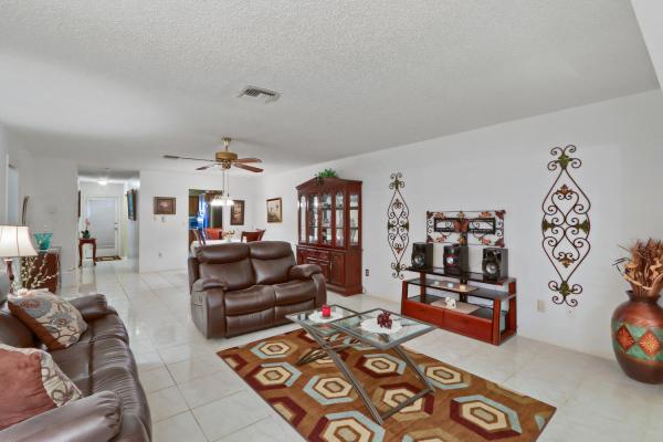 Fernley 2 At Cresthaven Townhomes, 5725 Fernley Dr E #71, West Palm Beach, Florida 33415, image 3