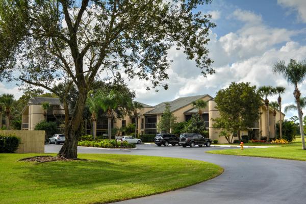 Quail Run Village, 9450 Meadowood Dr #204, Fort Pierce, Florida 34951, image 1