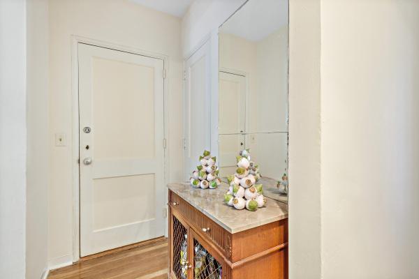 Nassau Square, 381 S Lake Dr #10, Palm Beach, Florida 33480, image 1