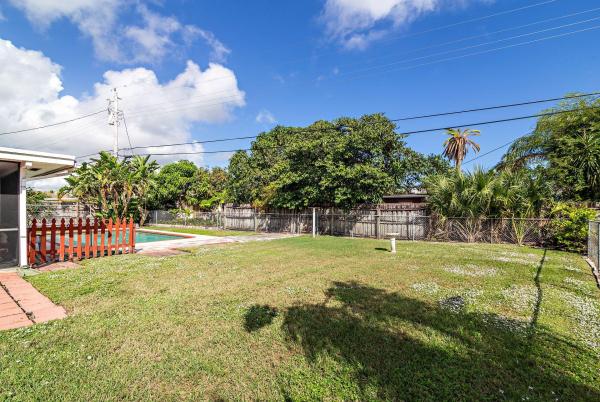 Palm Beach Cabana Colony, 3143 Capri Rd, Palm Beach Gardens, Florida 33410, image 2