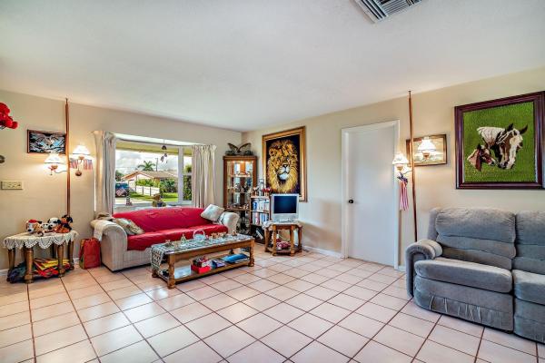 Palm Beach Cabana Colony, 3143 Capri Rd, Palm Beach Gardens, Florida 33410, image 1