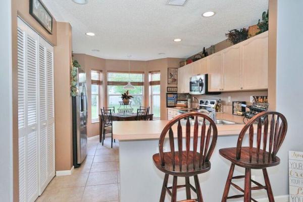 Barton Creek Village, 6415 Barton Creek Cir, Lake Worth, Florida 33463, image 1