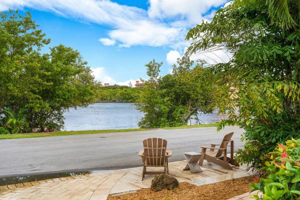 3087 NE 8th Ave, Boca Raton, Florida 33431, image 1