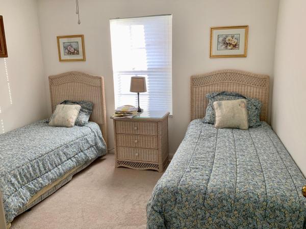 Emerald Pointe, 14431 Via Royale #4, Delray Beach, Florida 33446, image 2