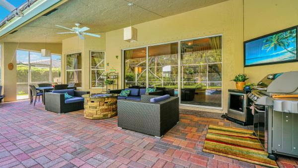 Saddle Brook, 225 Park Rd N, Royal Palm Beach, Florida 33411, image 3
