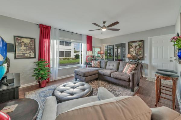 High Point West, 210 Main Blvd #1D, Boynton Beach, Florida 33435, image 1