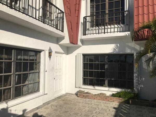 2734 Yale Ln, Boynton Beach, Florida 33426, image 1