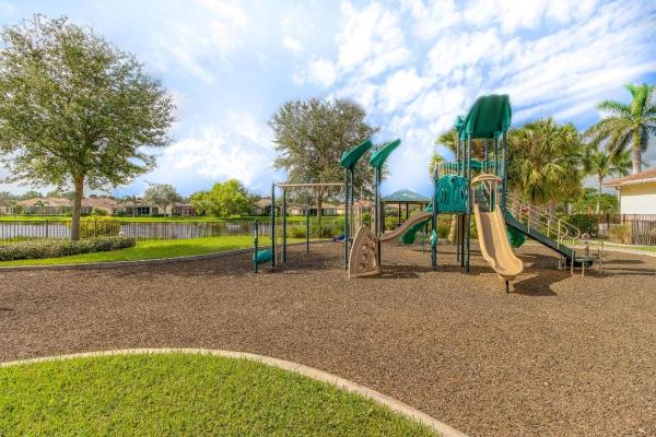 Castle Pines, 8237 Mulligan Cir #3513, Port St. Lucie, Florida 34986, image 1