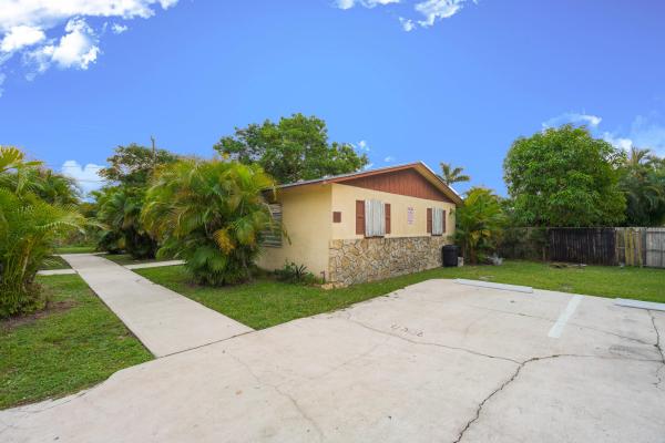 Lake Worth No HOA, 4208 42nd Ave S, Lake Worth, Florida 33461, image 1