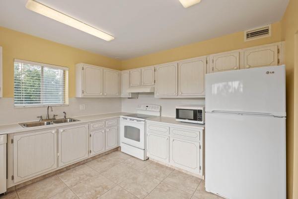 Mariner 4, 6289 Lear Dr #201, Lake Worth, Florida 33462, image 2