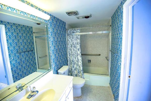 Harbour House Of Palm Beach, 2295 S Ocean Blvd #706, Palm Beach, Florida 33480, image 1