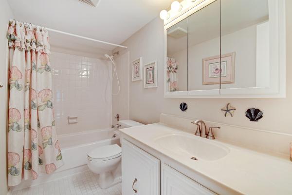 Park Plaza, 1100 E Indiantown Rd #206, Jupiter, Florida 33477, image 1