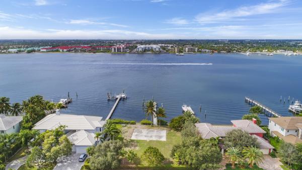 Point Manalapan, 1177 Lands End Rd, Lantana, Florida 33462, image 2